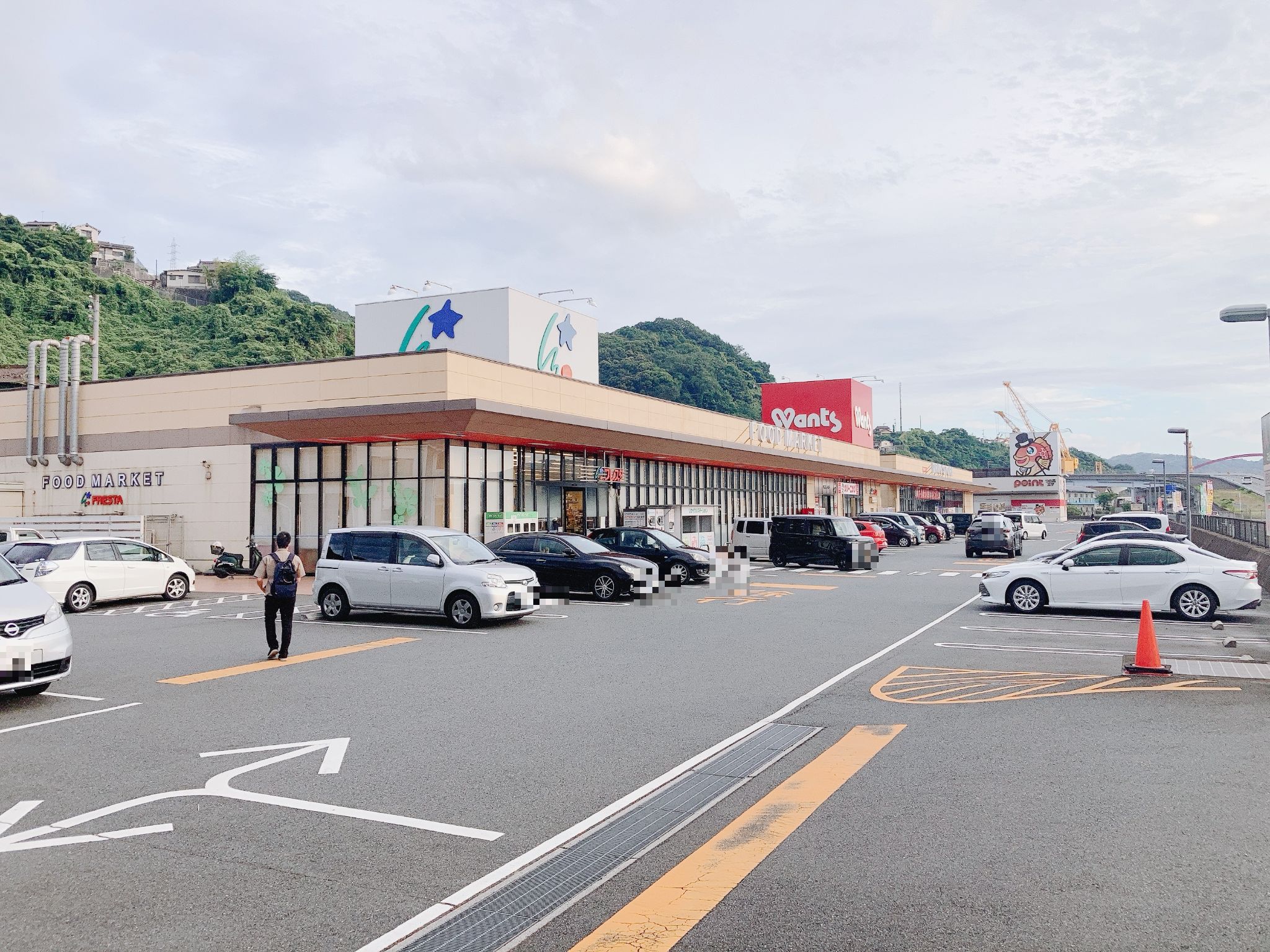 フレスタ警固屋店